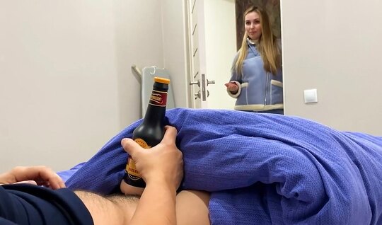 Русская мачеха помогла пасынку реальный оргазм испытать